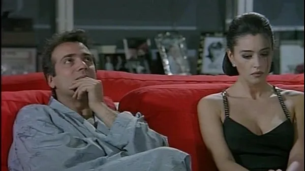 Forró Monica Belluci (Italian actress) in La riffa (1991 teljes cső