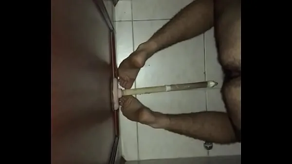 हॉट Gay teen takes plunger in ass कुल ट्यूब