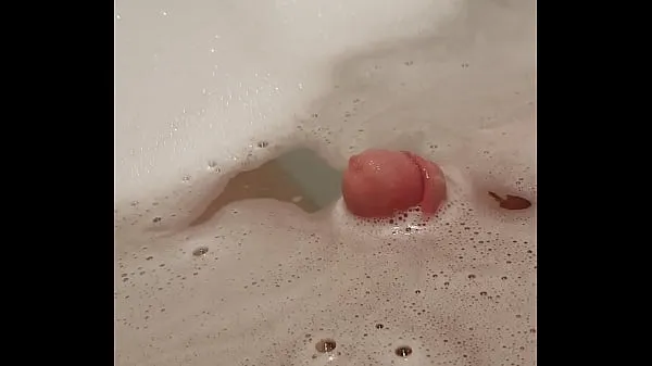 I have a little pee in bath إجمالي الأنبوبة الساخنة