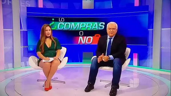 Hot Ana Caty Hernández Goribuena In Green Minidress Piernona - YouTube (720p Tubo totale