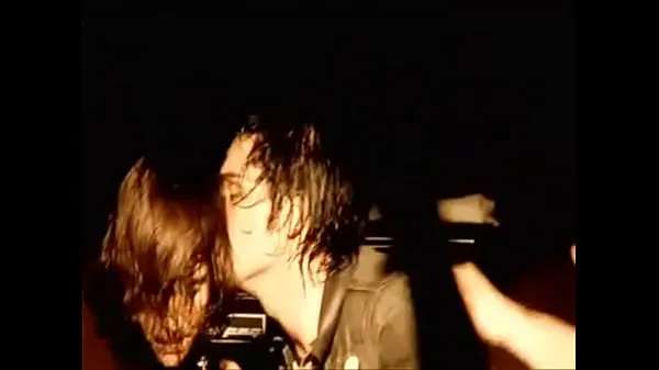 ยอดนิยม frerard kisses Tube ทั้งหมด