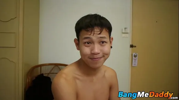 Young Asian twink rides cock bareback and makes cum إجمالي الأنبوبة الساخنة