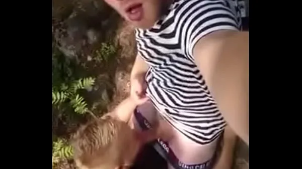 Blowjob In The Forest إجمالي الأنبوبة الساخنة