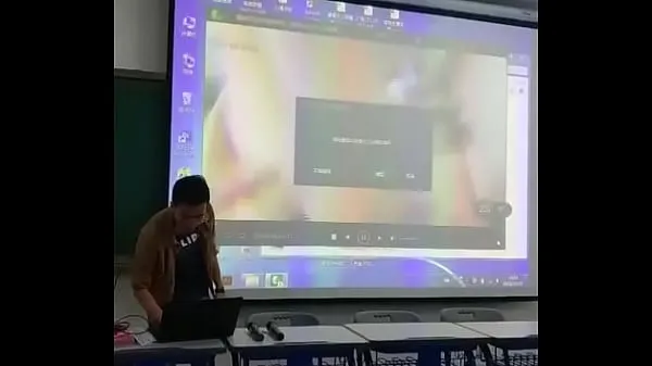 Teacher misplaced sex movies in class Jumlah Tiub Panas