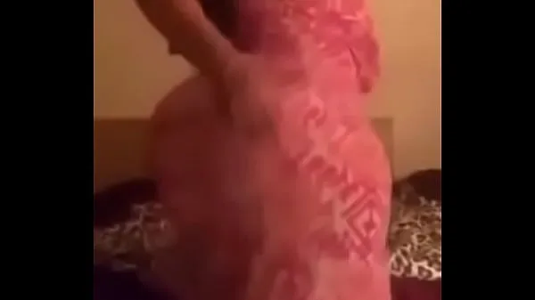 گرم Shake the ass of fire, a Gulf girl, the full video from here کل ٹیوب