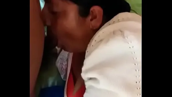 cholita sucking إجمالي الأنبوبة الساخنة