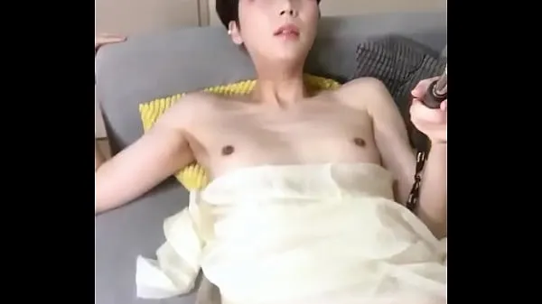 Vroči Korean like Japanese shemale sexy voice masturbation 3 skupni kanal