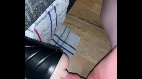 Chaud Fucking my toy Tube total