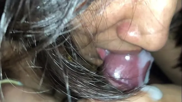 热Sexiest Indian Lady Closeup Cock Sucking with Sperm in Mouth总管