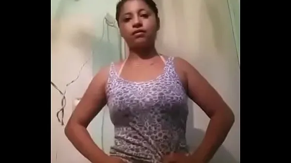 Hot Putita invia video per $ 50 Tubo totale