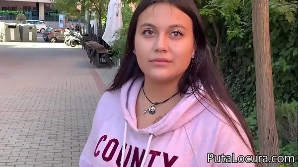 Vroči An innocent Latina teen fucks for money skupni kanal