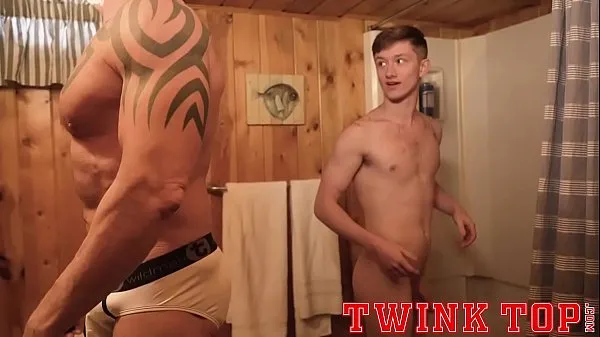 Hot TWINKTOP - Hung twink stud fucks older silver muscle bareback total Tube