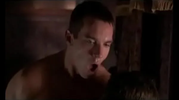 热Jonathan Rhys Meyers Wanks Over His Poofter Mate总管