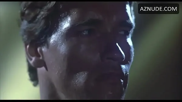 Hot the rich body and ass of arnold schwarzenegger in Terminator Tubo totale