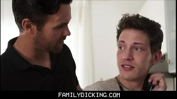 Hot Stepdad Rough Fucks Twink Stepson On Kitchen Counter - Beau Reed, Edward Terrant إجمالي الأنبوبة الساخنة