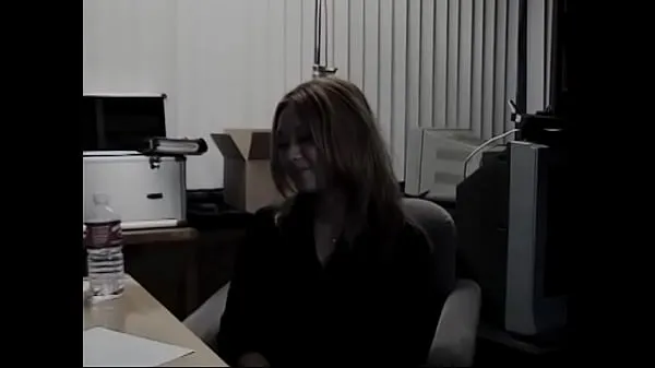 Hot Cute Korean girl takes off her black panties and fucks her boss in his office celková trubica