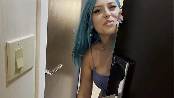 Forró Casting Curvy: Blue Hair Thick Porn Star BEGS to Fuck Delivery Guy teljes cső