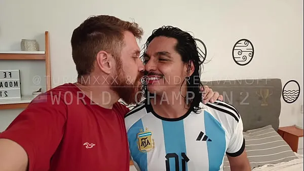 Hot WORLD CHAMPION and celebrate Argentina is World Champion. Blowjobs , feet fetish ?, kissing , and CUM in the part 2 totalt rör