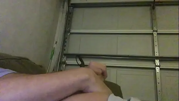 Forró 25 year old with thick cock jerks and cums in the garage teljes cső