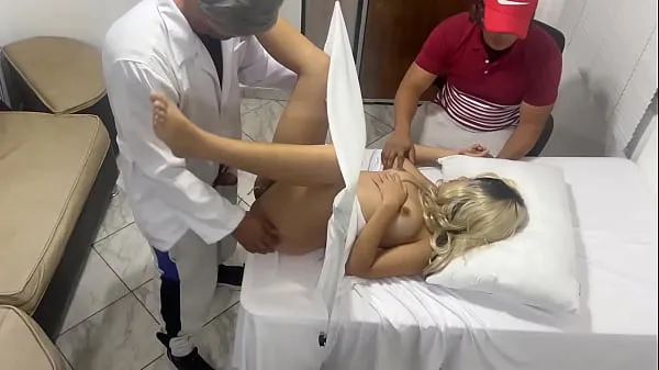 Hot My Wife is Checked by the Gynecologist Doctor but I think He is Fucking Her Next to Me and my Wife likes it NTR jav συνολικός σωλήνας