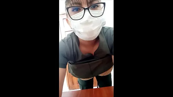 Hot video of the moment!! female doctor starts her new porn videos in the hospital office!! real homemade porn of the shameless woman, no matter how much she wants to dedicate herself to dentistry, she always ends up doing homemade porn in her free time total Tube