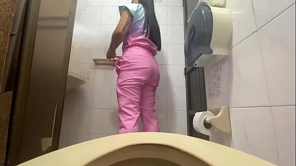 Camera catches nurse pissing in hospital bathroom (big ass Jumlah Tiub Panas